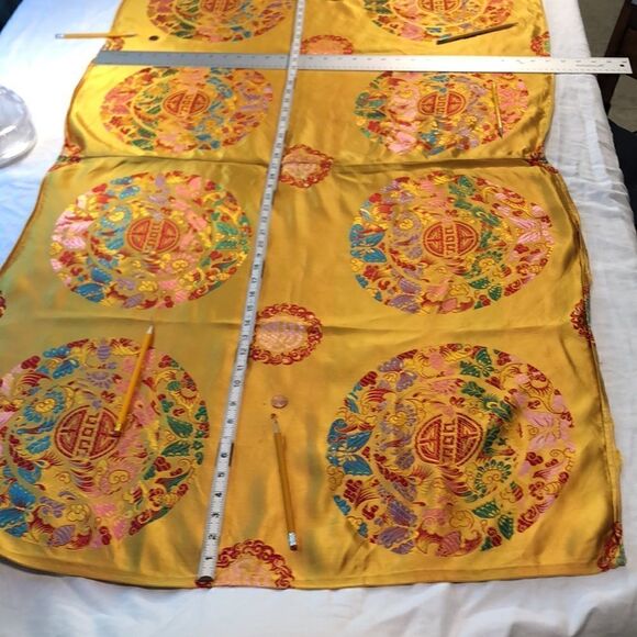 VINTAGE ASIAN Fabric with flaws at least 40 years old. - Picture 13 of 16